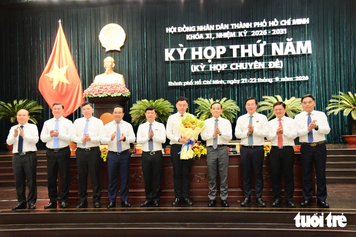 Giới thiệu ông Trương Minh Huy Vũ làm Phó chủ tịch UBND TP.HCM - Ảnh 5.