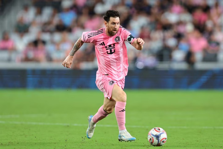 Messi lập siêu phẩm sút phạt, Inter Miami vẫn đánh rơi chiến thắng - Ảnh 1.