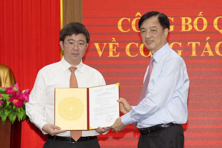 Thứ trưởng Bộ Khoa học và Công nghệ Bùi Hoàng Phương được giới thiệu bầu Chủ tịch UBND Quảng Trị - Ảnh 2.