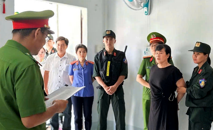 Cần Thơ: Bắt tạm giam chủ tài khoản Facebook "Nguyễn Thị Châu" - Ảnh 2.