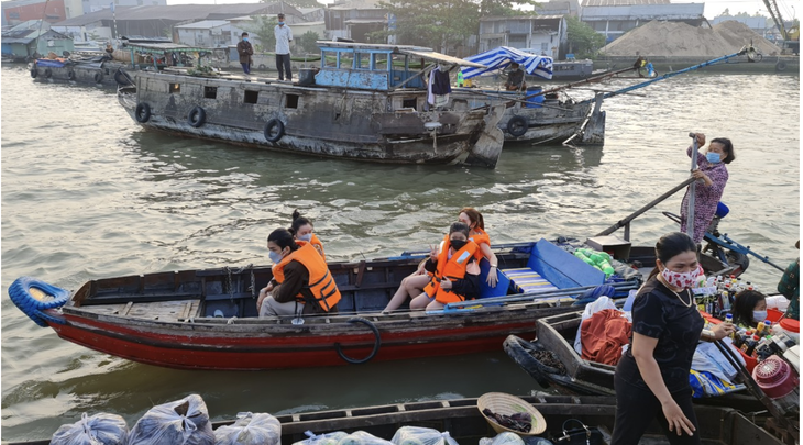 Du khách 'bóc phốt' trải nghiệm tại chợ nổi Cái Răng, ngành du lịch lên tiếng - Ảnh 3.