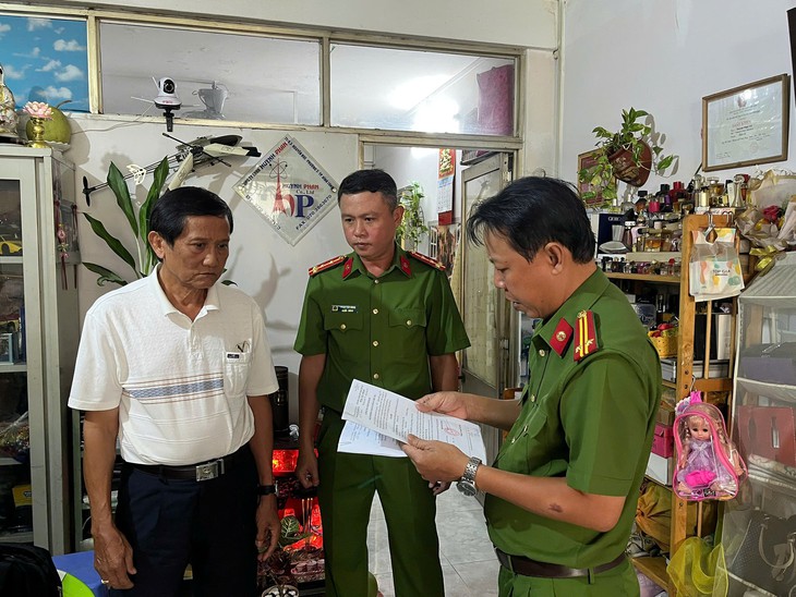 Làm giả 37 hồ sơ thiết kế xe cơ giới, một cán bộ kỹ thuật bị bắt - Ảnh 1.