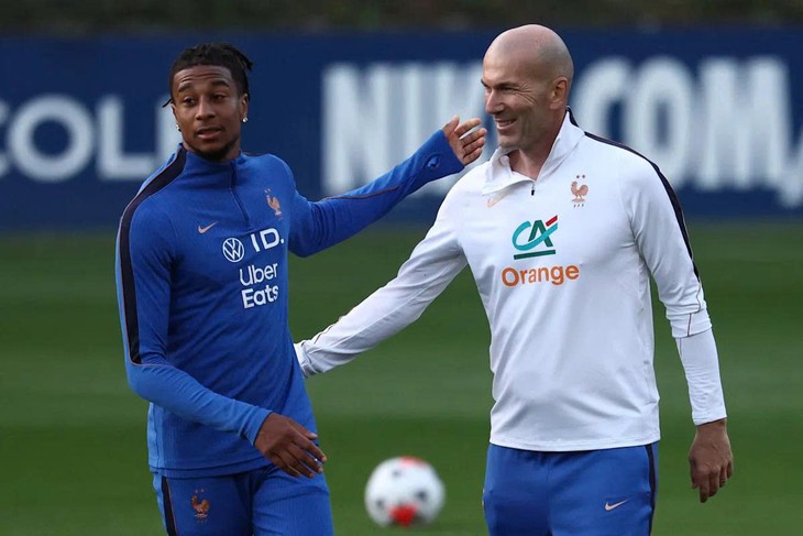 Zidane dẹp ‘show thời trang’ ngày tuyển Pháp hội quân - Ảnh 1.