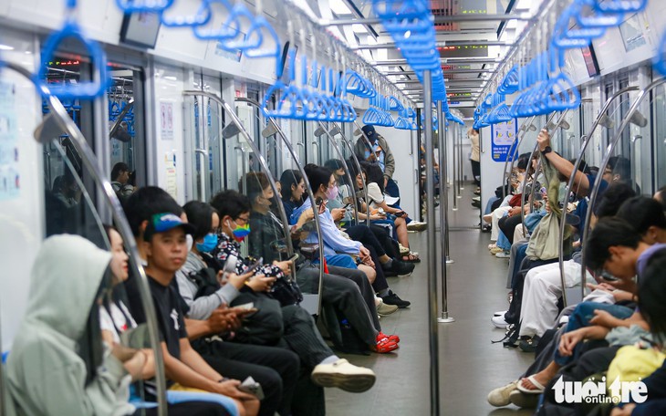 Từ 1-10, miễn phí xe buýt TP.HCM vào giai đoạn xác thực, người dân cần làm gì khi lên xe? - Ảnh 2.
