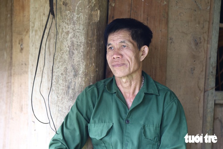 Mồ côi vì lũ cuốn mẹ đi, tân SV dân tộc Thái về học thủ đô, chưa quen thang máy đã đi làm thêm  - Ảnh 13.