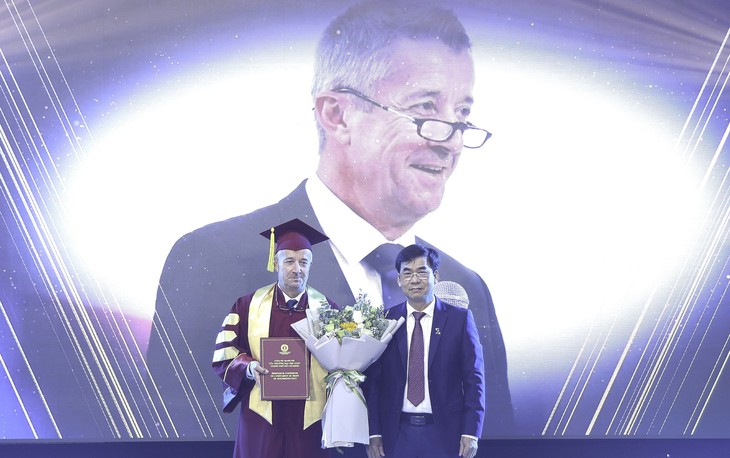 Hơn 300 học viên các nước Âu, Mỹ học thạc sĩ tại Trường ĐH Luật TP.HCM 15 năm qua - Ảnh 2.
