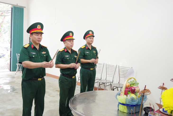 Phát hiện 6 hài cốt liệt sĩ trong khuôn viên chi nhánh ngân hàng ở Thành cổ Quảng Trị - Ảnh 3.