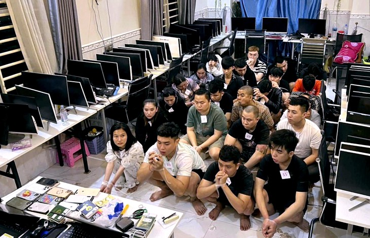 Campuchia bắt giữ gần 21.000 nghi phạm lừa đảo trực tuyến - Ảnh 2.