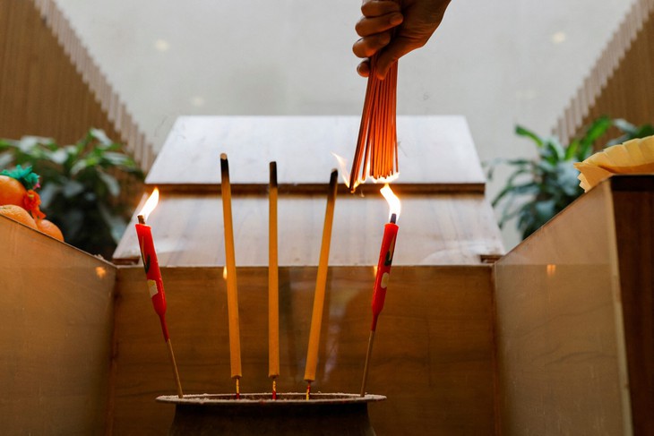Trung Quốc: Cụ bà 70 tuổi bất ngờ tỉnh lại từ trong quan tài - Ảnh 1.