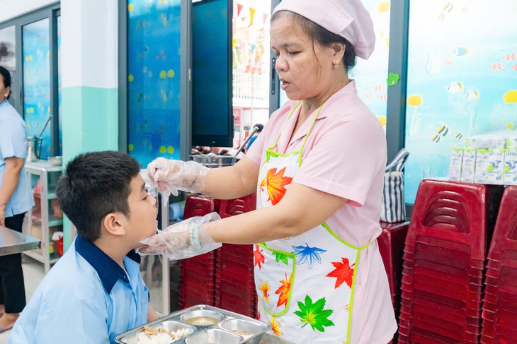 Ngôi trường sáp nhập từ 3 cơ sở và bí quyết làm bữa ăn bán trú 'như cơm nhà' - Ảnh 11.
