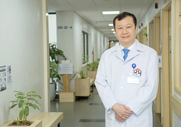 Giám đốc Bệnh viện ung bướu Hà Nội ủy quyền điều hành cho phó giám đốc - Ảnh 1.