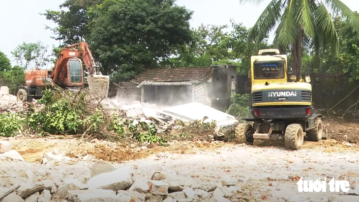 Người dân dỡ nhà, nhường đất mở rộng Nghĩa trang liệt sĩ Việt - Lào - Ảnh 3.