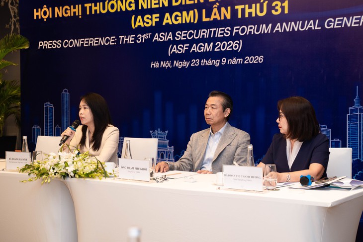Nâng hạng mới là 'điều kiện cần', Việt Nam cần gì để hút dòng vốn quốc tế? - Ảnh 1.
