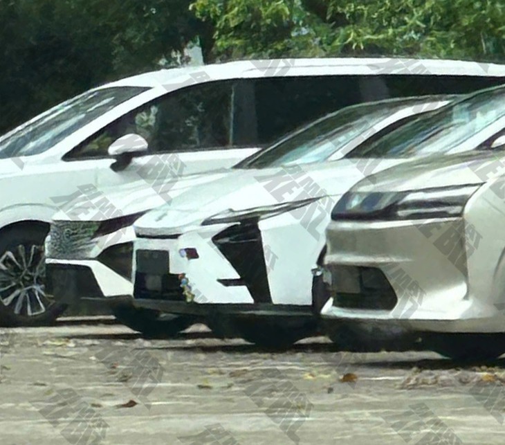 Xe điện Lexus đầu tiên ở Việt Nam lộ diện: Đầy pin chạy 440km, sạc nửa tiếng đi được hơn 350km - Ảnh 3.