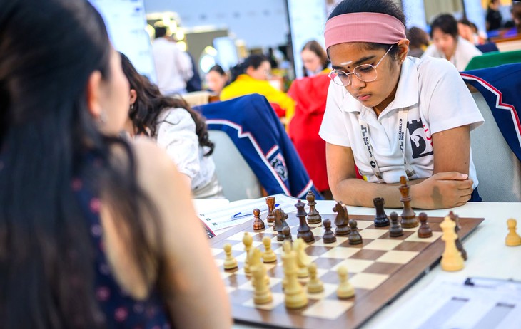Nữ kỳ thủ 11 tuổi gây sốt tại Olympiad cờ vua 2026 - Ảnh 2.