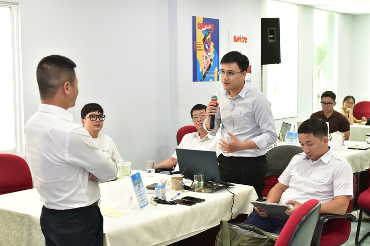 Học viện Hàng không Việt Nam tập huấn nâng cao năng lực truyền thông tại báo Tuổi Trẻ  - Ảnh 1.