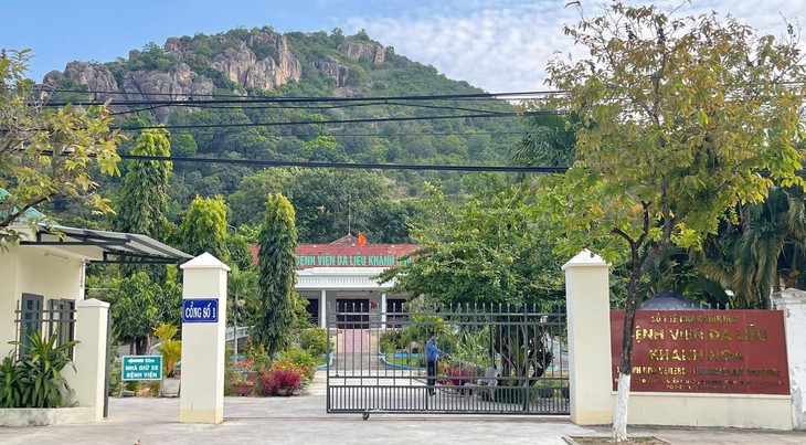 Tồn tại trong các gói thầu ở bệnh viện Da liễu Khánh Hòa - Ảnh 1.