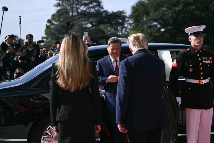 Ảnh: Ông Tập tới Nhà Trắng, ông Trump ca ngợi 'tình bạn tuyệt vời' - Ảnh 3.
