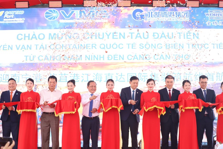 Cần Thơ đón chuyến tàu container đầu tiên từ cảng Nam Ninh, Trung Quốc - Ảnh 1.