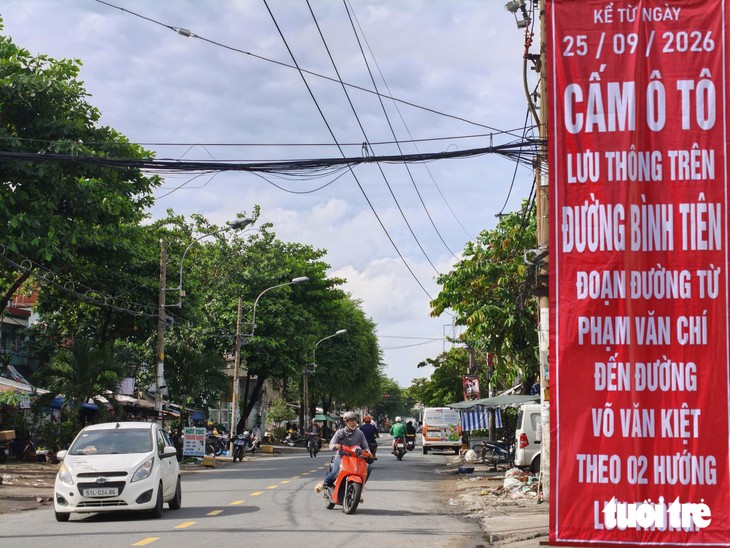 Từ 25-9, TP.HCM cấm xe ô tô trên đường Bình Tiên, đoạn Phạm Văn Chí - Võ Văn Kiệt để xây dự án cầu đường 6.300 tỉ - Ảnh 1.