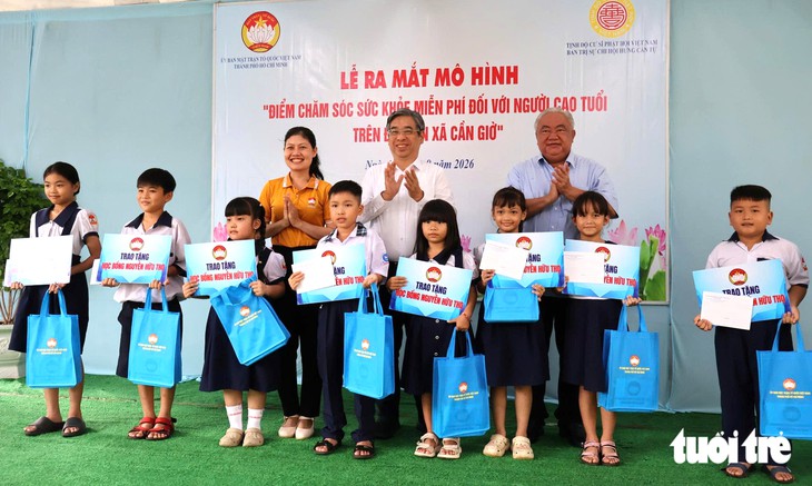 Cần Giờ có vườn thuốc nam vừa là lớp học xanh, vừa chăm sóc sức khỏe cộng đồng - Ảnh 1.