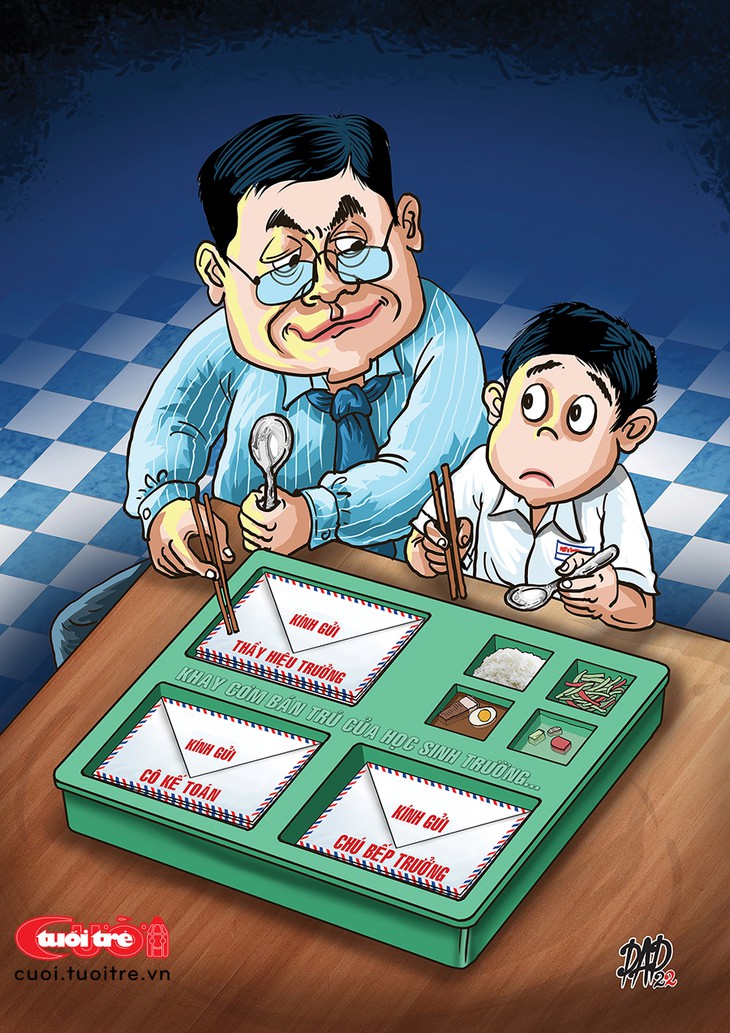 Khay cơm bán trú và những món 'khó gọi tên' - Ảnh 1.