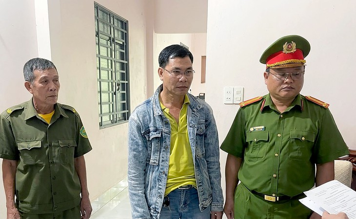 Bắt tạm giam nghi phạm 'chạy' làm giấy tờ đất chiếm đoạt 17 tỉ - Ảnh 2.