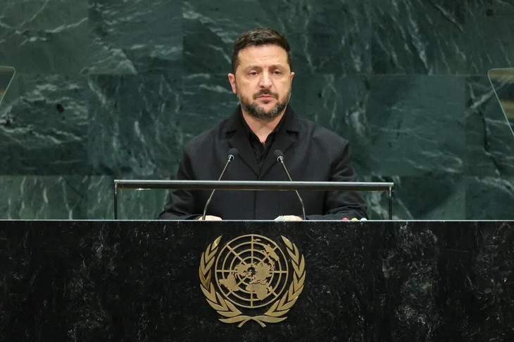 Tổng thống Hàn Quốc thất vọng vì ông Zelensky tiết lộ chuyện bàn giao tù binh Triều Tiên - Ảnh 1.