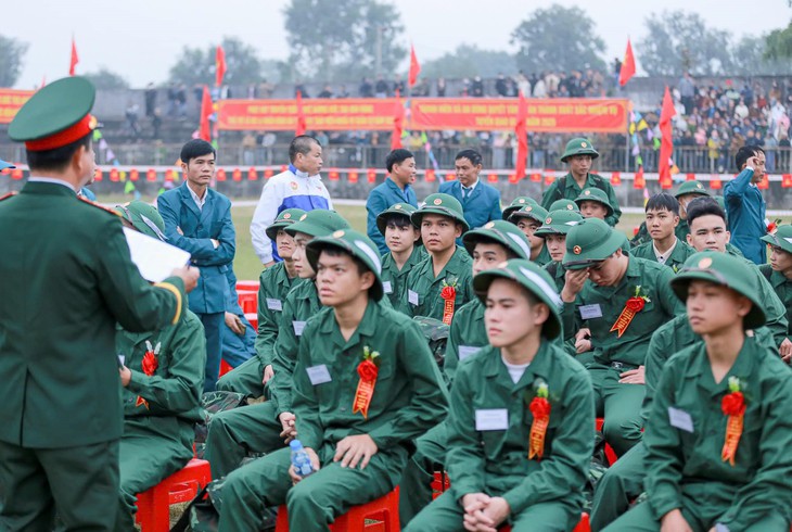 Đi làm xa quê, có được đăng ký nghĩa vụ quân sự nơi tạm trú? - Ảnh 2.