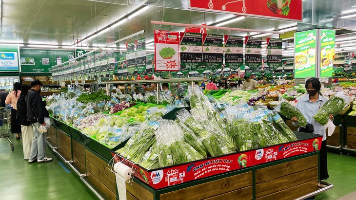 Vào siêu thị mua được rau củ giá tốt, xuống chợ đầu mối rau Đà Lạt có đủ loại - Ảnh 2.