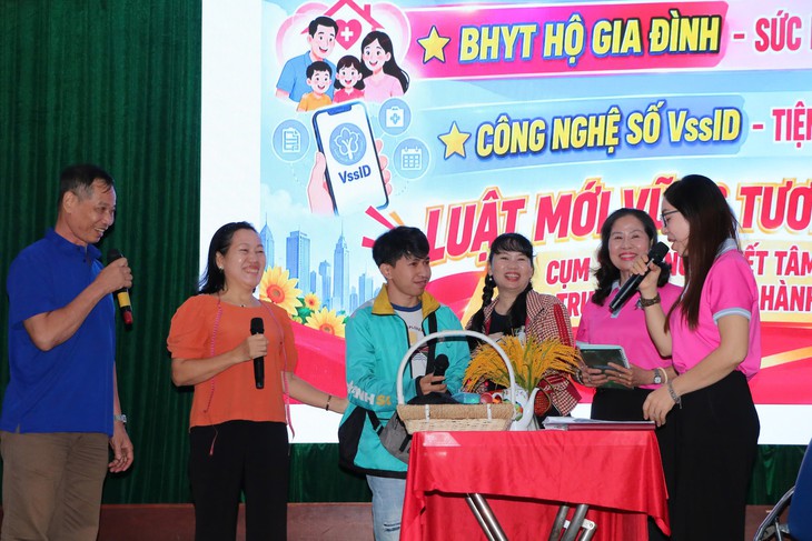 8 đội tranh tài tại hội thi tuyên truyền chính sách BHXH, BHYT ở TP.HCM - Ảnh 1.