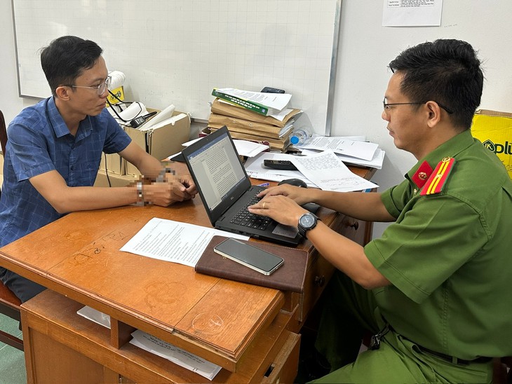 Khởi tố tài xế dùng căn cước công dân giả thuê ô tô rồi mang đi cầm - Ảnh 1.