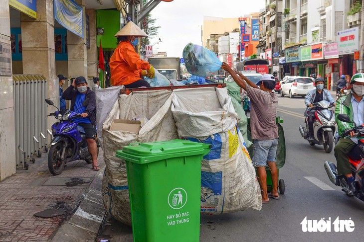 Chuẩn hóa thu gom: Bệ đỡ cho hạ tầng EPR vận hành hiệu quả  - Ảnh 1.