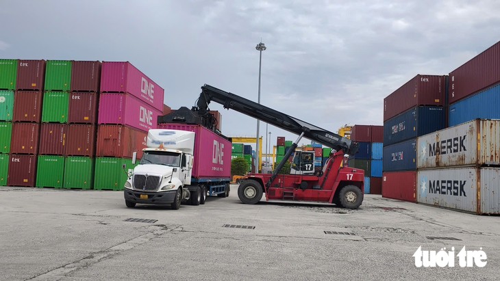 Theo lái xe đầu kéo tính bài toán đi cao tốc hay quốc lộ - Ảnh 4.