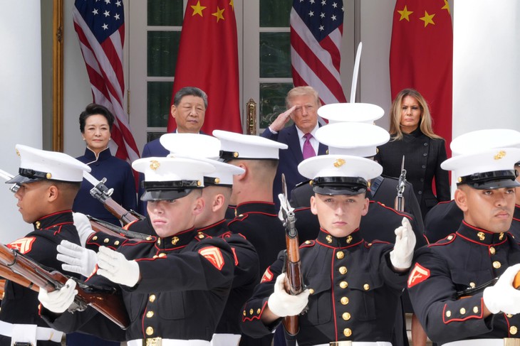 Hai đệ nhất phu nhân Melania Trump và Bành Lệ Viện cùng xuất hiện tại Washington qua loạt ảnh - Ảnh 7.