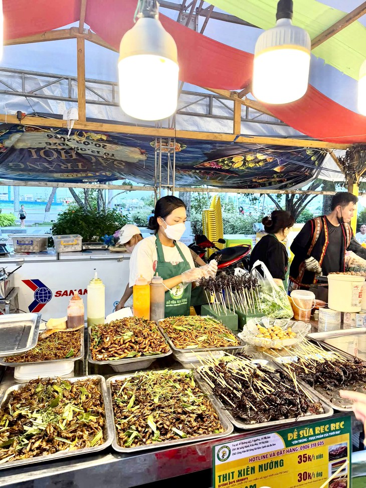 Đầu bếp Yan Can Cook tham gia biểu diễn nấu ăn tại Cần Thơ - Ảnh 2.