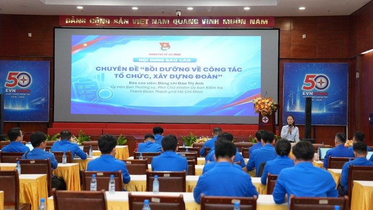 Hơn 150 cán bộ Đoàn xuất sắc của EVNHCMC bồi đắp khát vọng cống hiến - Ảnh 1.