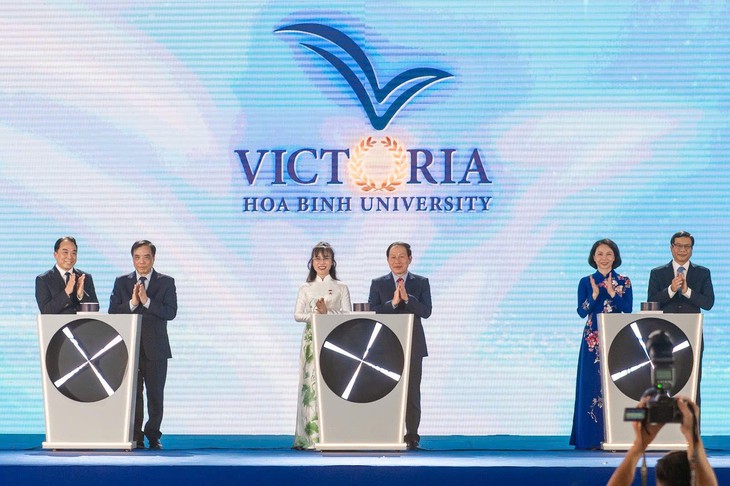 Trường đại học Victoria Hòa Bình bước vào hành trình mới, thành lập Trường Y - Dược Victoria - Ảnh 2.