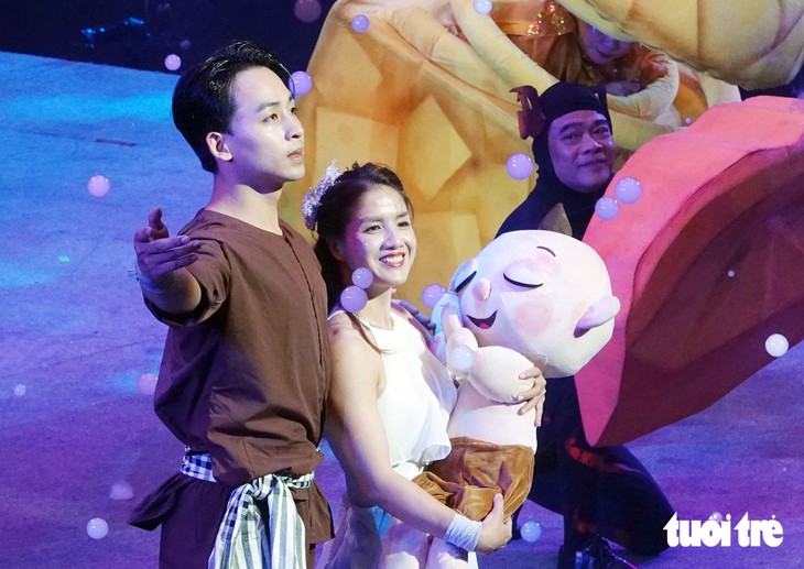 ‘Anh tài’ Phùng Minh Cương hóa chú Cuội đón các bé đến Mơ show mùa Trung thu - Ảnh 1.
