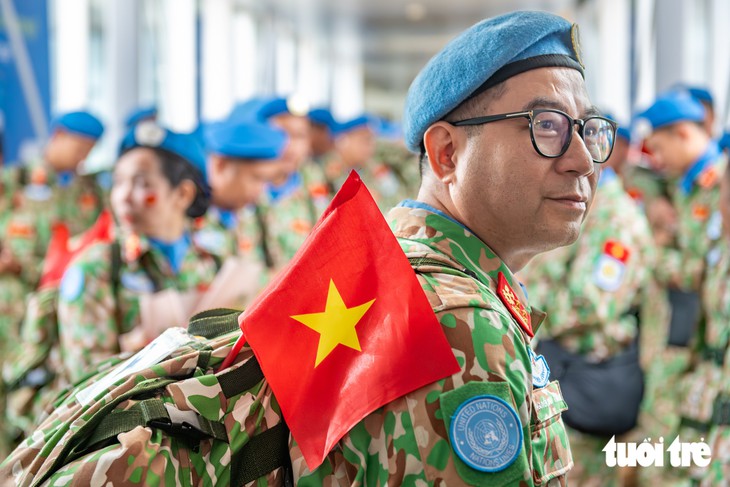 Người lính mũ nồi xanh Việt Nam mang tre, sen Việt Nam gieo mầm xanh ở châu Phi - Ảnh 3.