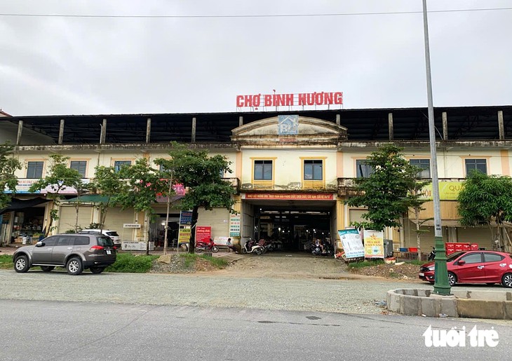 Vì sao gần 100 ki ốt tại chợ đầu mối đầu tư 141 tỉ đồng vẫn bỏ trống - Ảnh 1.