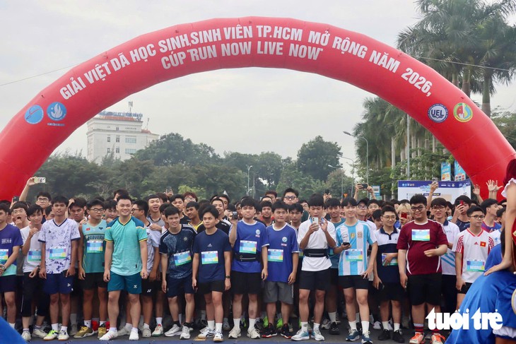 Tân sinh viên TP . HCM trải nghiệm kết nối tại ngày hội chào đón năm học mới 2026 - Ảnh 1.
