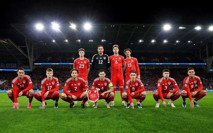 Chiếc xe đắt nhất của Ronaldo cực hiếm, mang động cơ siêu ‘khủng’ - Ảnh 4.