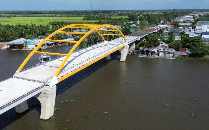 Dự án đường Hồ Chí Minh hơn 20 năm vẫn chưa thông ba đoạn tuyến - Ảnh 3.