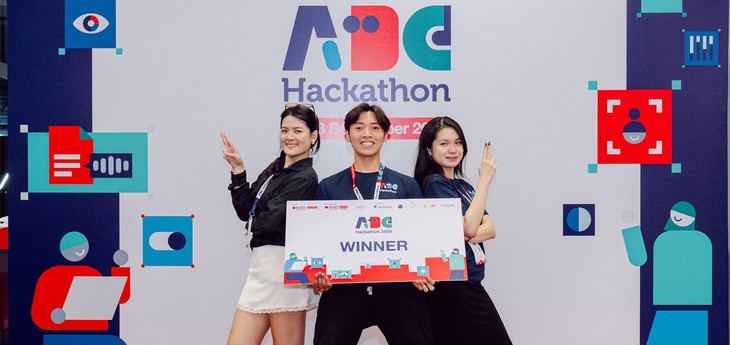 Sinh viên thắng giải với ‘phiên dịch viên’ AI giúp người đa dạng thần kinh bớt lo khi giao tiếp - Ảnh 1.