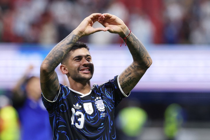 Bất ngờ cái tên thay thế Messi làm đội trưởng tuyển Argentina - Ảnh 2.