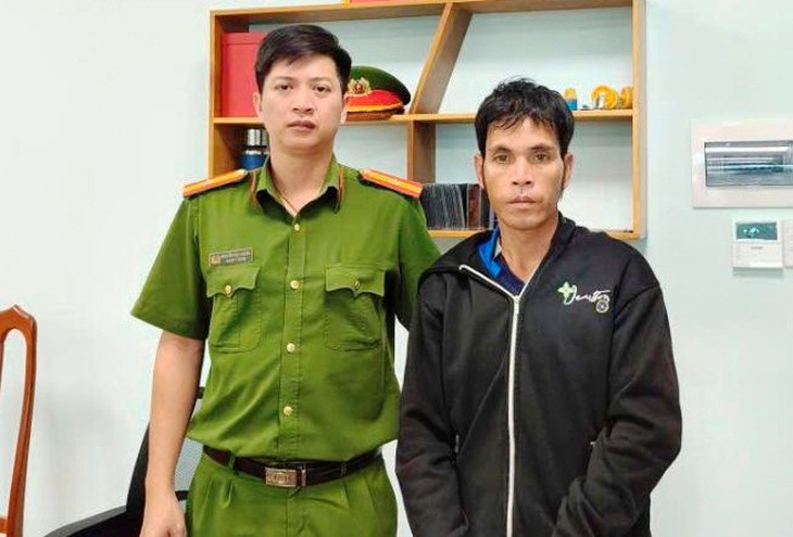 Con trai đổ xăng đốt cha ruột tử vong, tạm giữ hình sự để điều tra hành vi giết người - Ảnh 1.