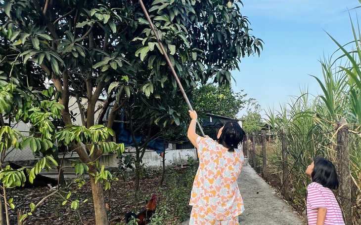 Biết con tham gia nhóm 'con ghét bố mẹ', đừng vội biến chiếc điện thoại thành chiến trường mới - Ảnh 2.