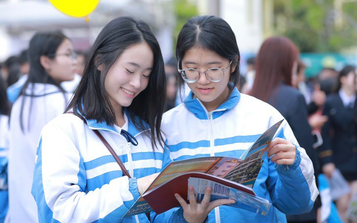 Trường không xuất hóa đơn cho học phí: quýt làm, cam chịu? - Ảnh 2.
