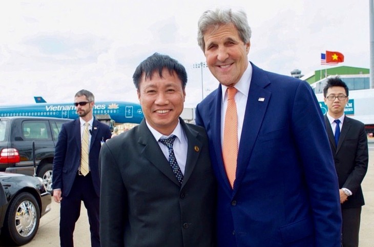 Hồi ức của sĩ quan cảnh vệ từng bảo vệ Tổng thống Mỹ George W. Bush, Barack Obama - Ảnh 3.